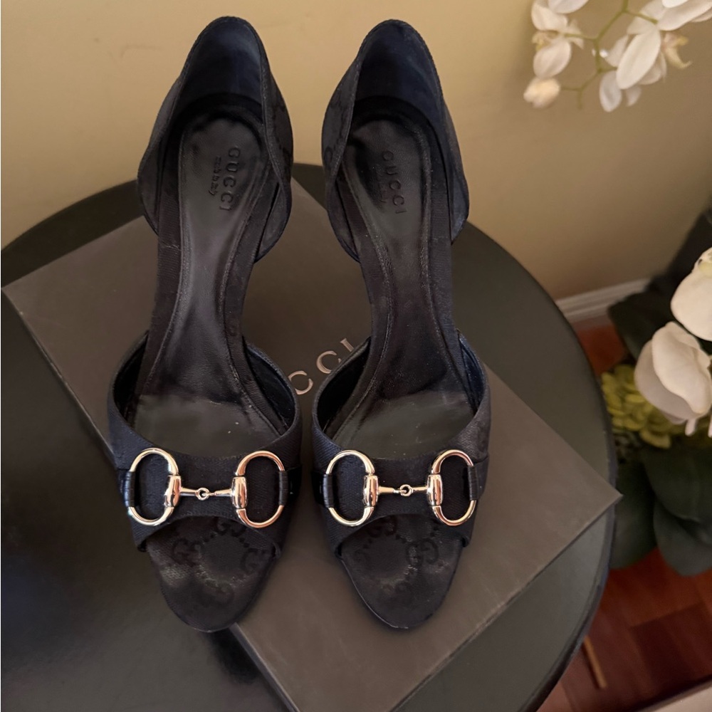 Gucci Black Open-Toe Heels with Gold Horsebit 6.5